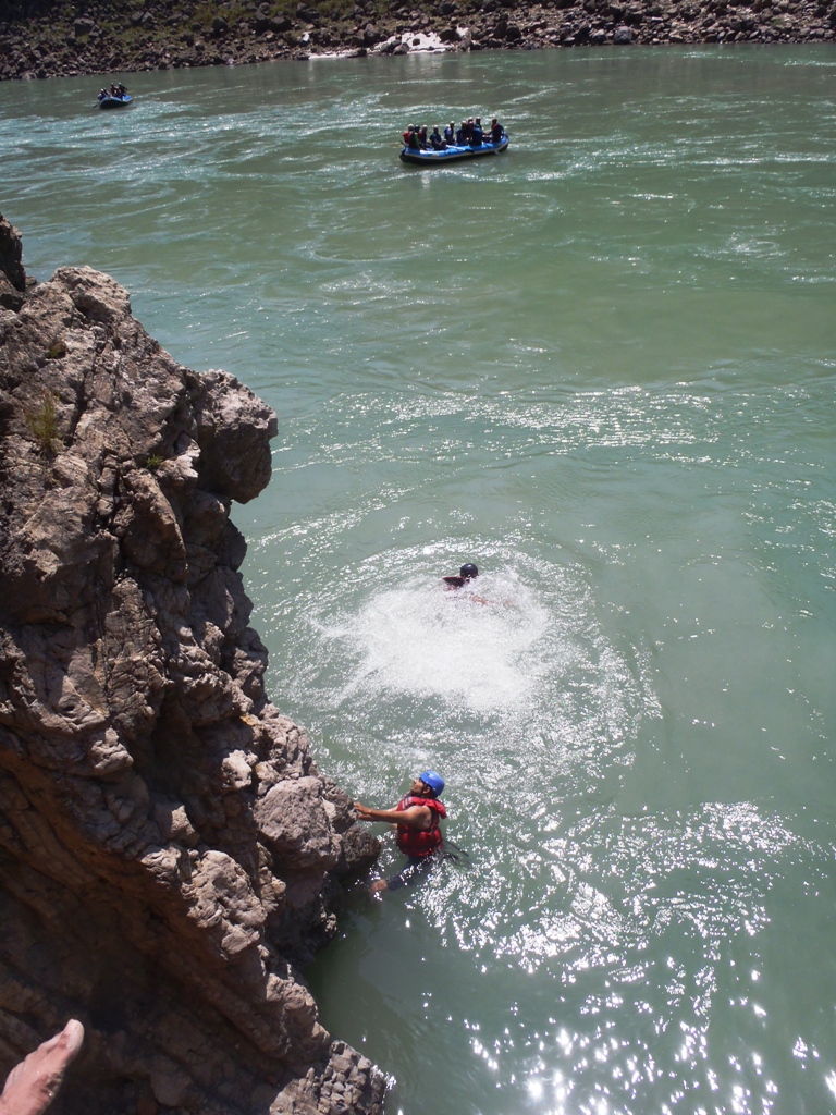 rafting in rishikesh, rishikesh rafting camps, best camps in rishikesh, camping in rishikesh, bungee jumping in rishikesh, rafting camps in rishikesh